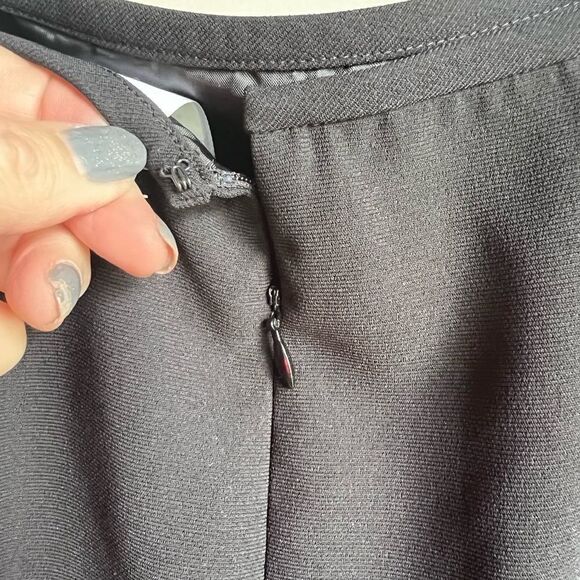 Dress Barn Back Skirt - Picture 2 of 6